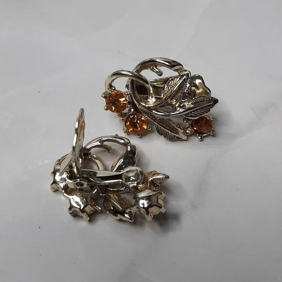 Floral Earrings Gold-Tone Amber Stones Clip Back - Picture 3 of 4